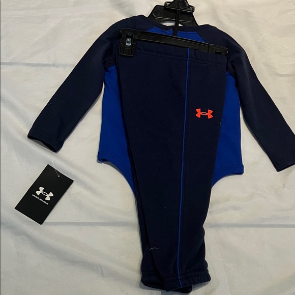 🩷”Bundle 4/$19” Under Armour 9-12M Baby Infant Navy and Coral Baby Bodysuit - Picture 5 of 6